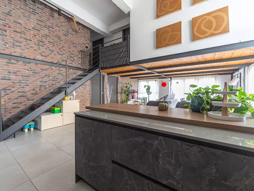 Immagine 8 di Appartamento in vendita  in Via Pompeo Mariani a Milano