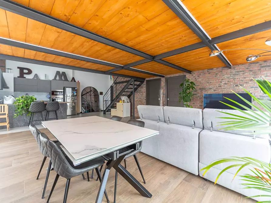 Immagine 11 di Appartamento in vendita  in Via Pompeo Mariani a Milano