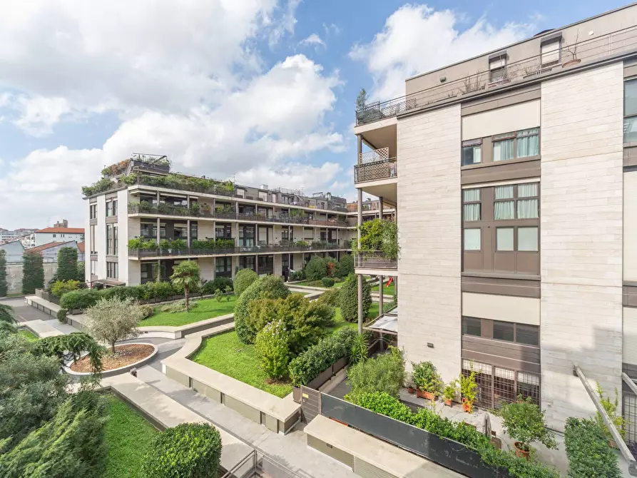 Immagine 3 di Appartamento in vendita  in Via Pompeo Mariani a Milano