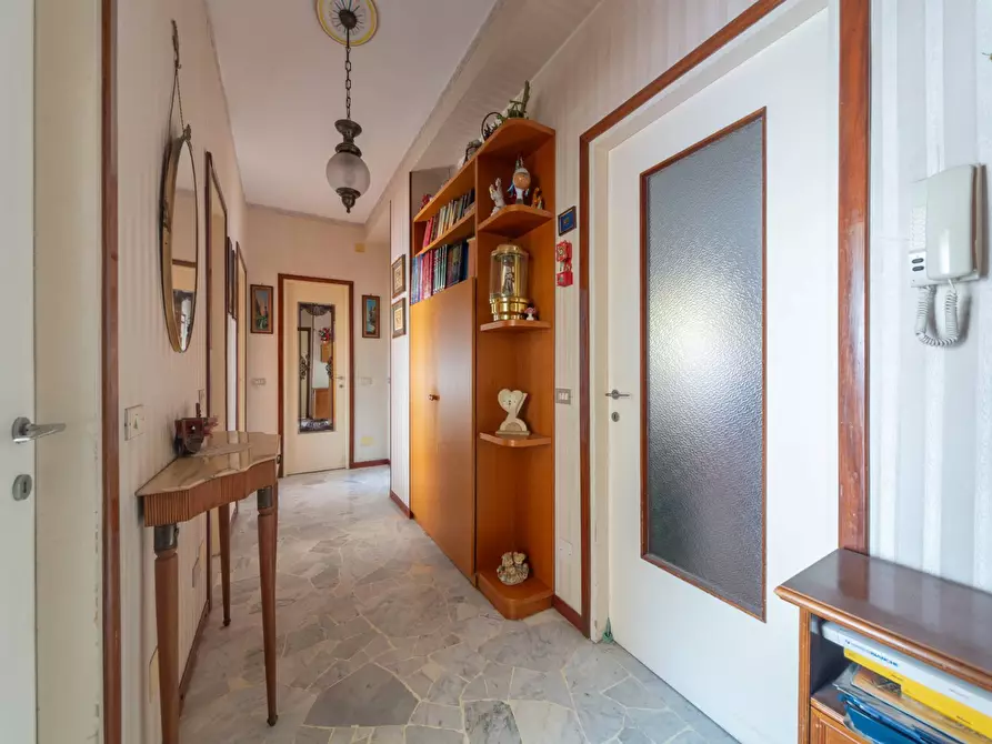 Immagine 11 di Appartamento in vendita  in via Monti Sabini a Milano