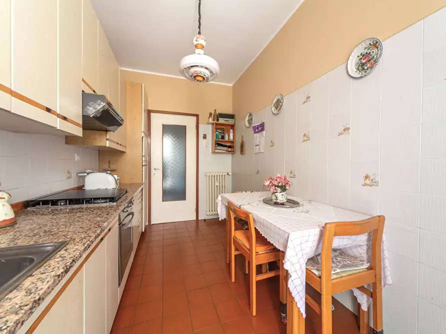 Immagine 7 di Appartamento in vendita  in via Monti Sabini a Milano