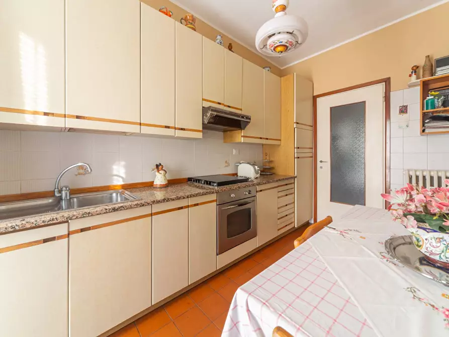 Immagine 8 di Appartamento in vendita  in via Monti Sabini a Milano