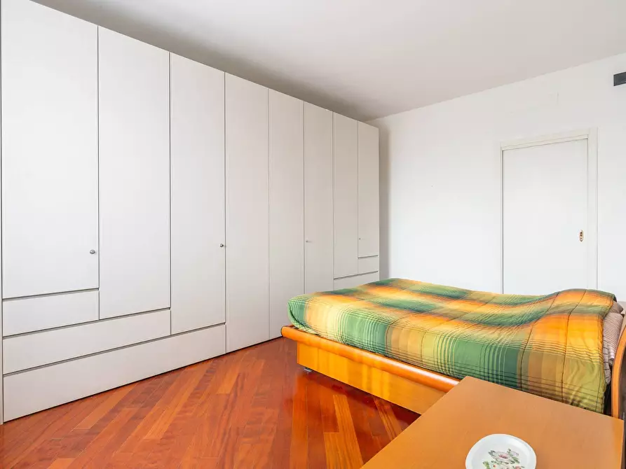 Immagine 26 di Attico in vendita  in Via Federico Chopin a Milano