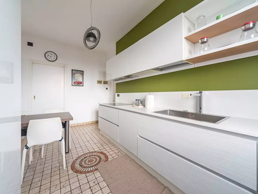 Immagine 17 di Attico in vendita  in Via Federico Chopin a Milano