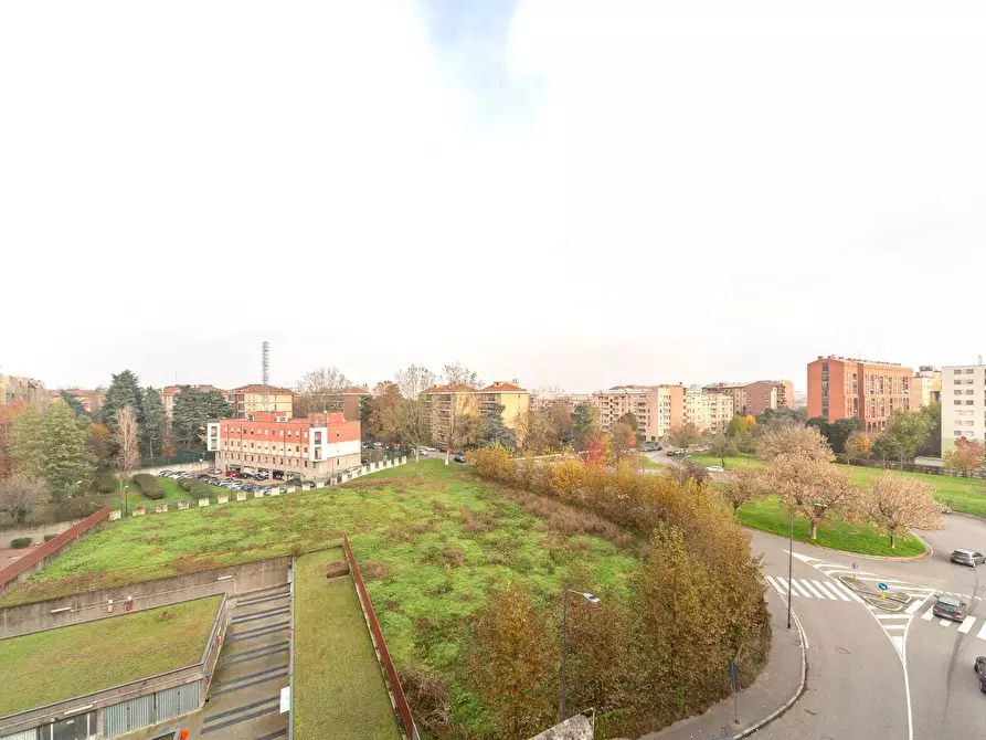 Immagine 30 di Attico in vendita  in Via Federico Chopin a Milano