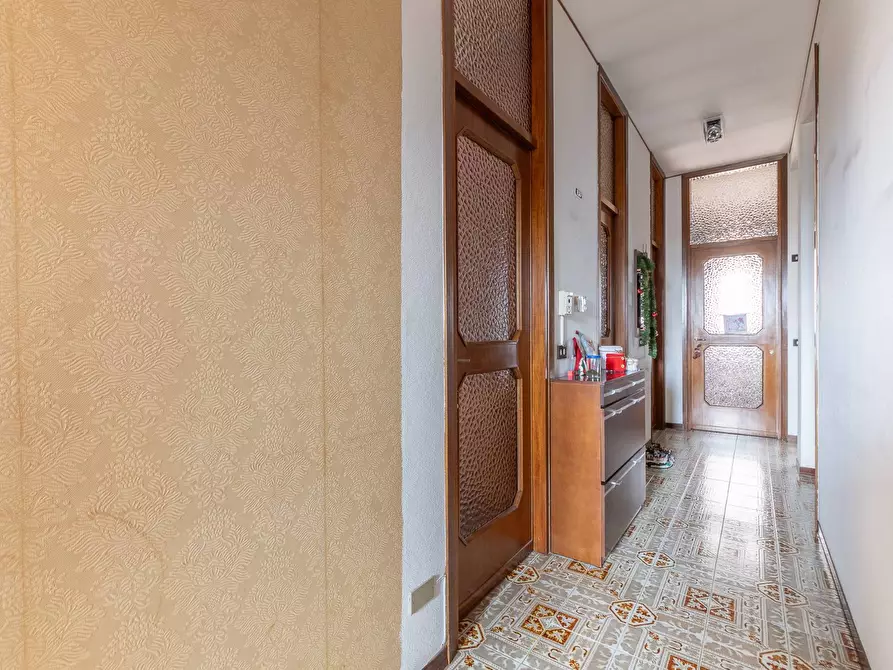 Immagine 8 di Villa in vendita  in via Piave a Corsico