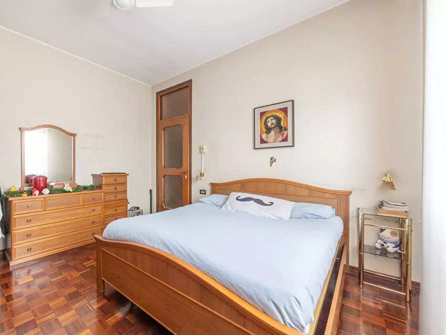 Immagine 21 di Villa in vendita  in via Piave a Corsico