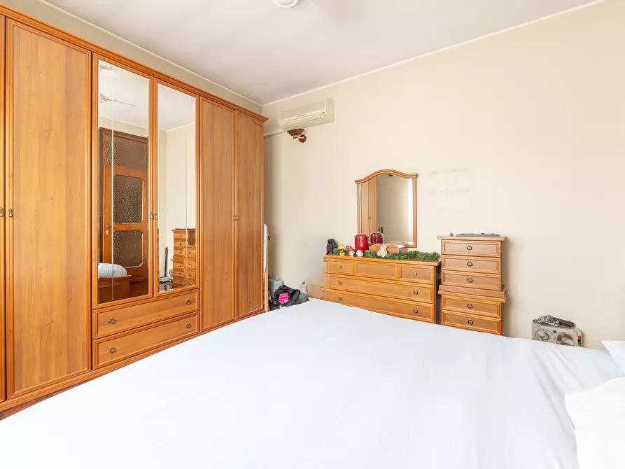 Immagine 22 di Villa in vendita  in via Piave a Corsico