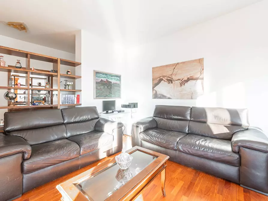 Immagine 7 di Appartamento in vendita  in via Ripamonti a Milano