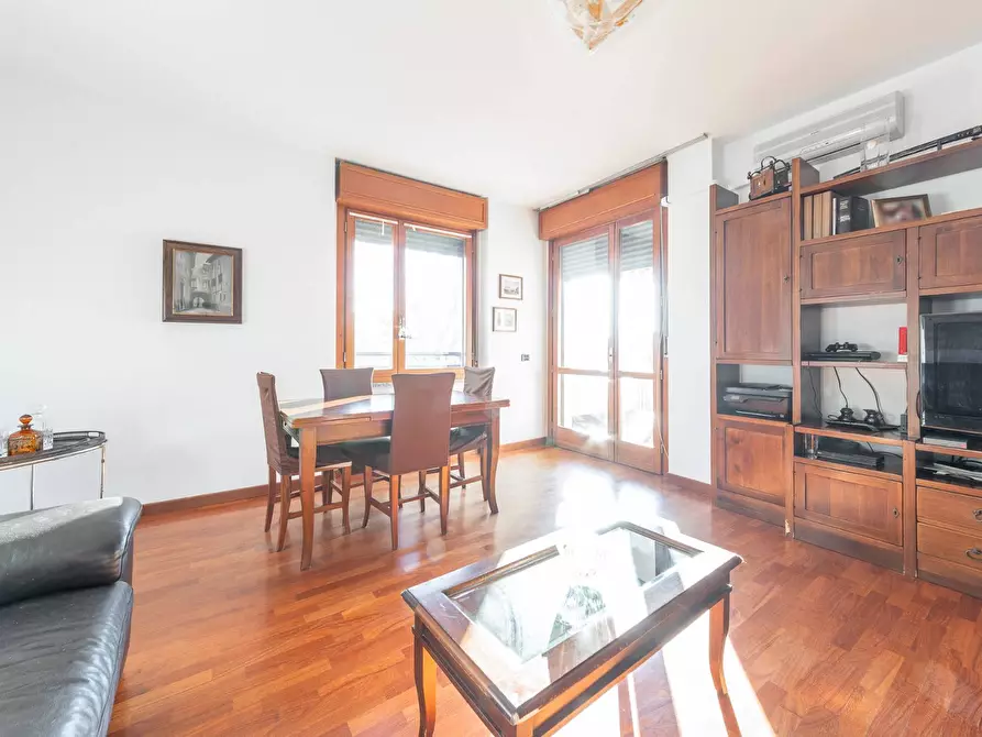 Immagine 8 di Appartamento in vendita  in via Ripamonti a Milano