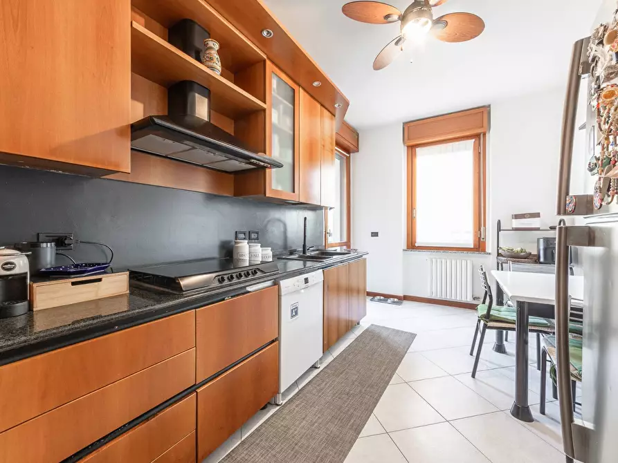 Immagine 12 di Appartamento in vendita  in via Ripamonti a Milano