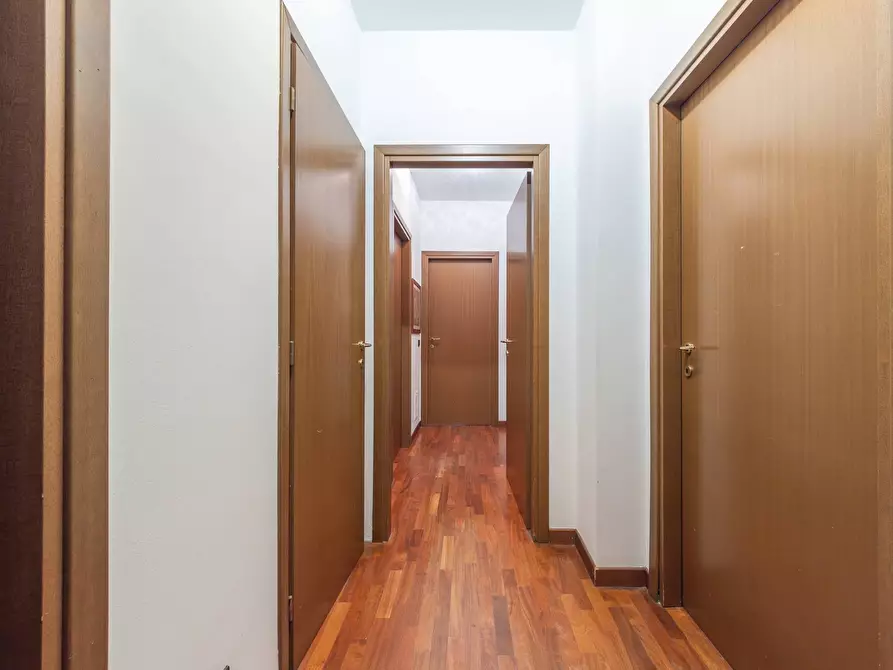 Immagine 21 di Appartamento in vendita  in via Ripamonti a Milano