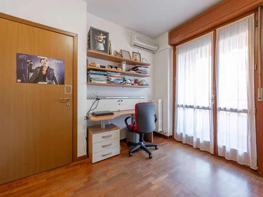 Immagine 30 di Appartamento in vendita  in via Ripamonti a Milano