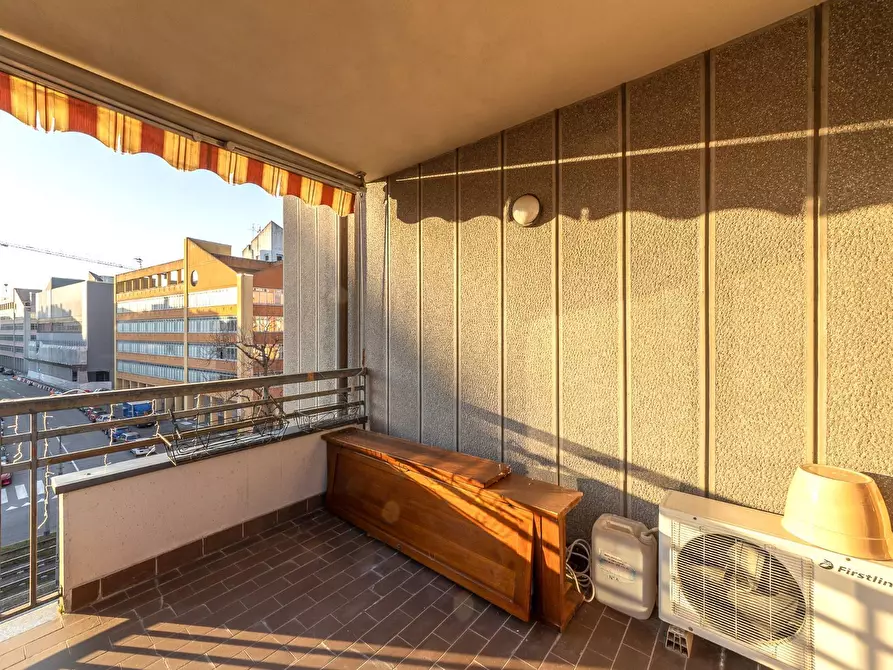 Immagine 9 di Appartamento in vendita  in via Ripamonti a Milano