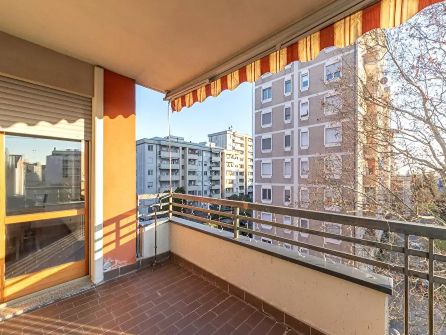 Immagine 10 di Appartamento in vendita  in via Ripamonti a Milano