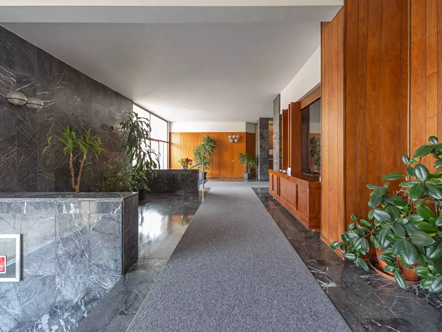 Immagine 21 di Appartamento in vendita  in Via Dei Guarneri a Milano