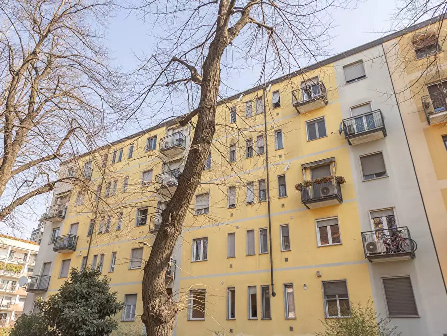 Immagine 14 di Appartamento in vendita  in via Broni a Milano