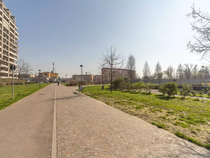 Immagine 18 di Appartamento in vendita  in via Broni a Milano