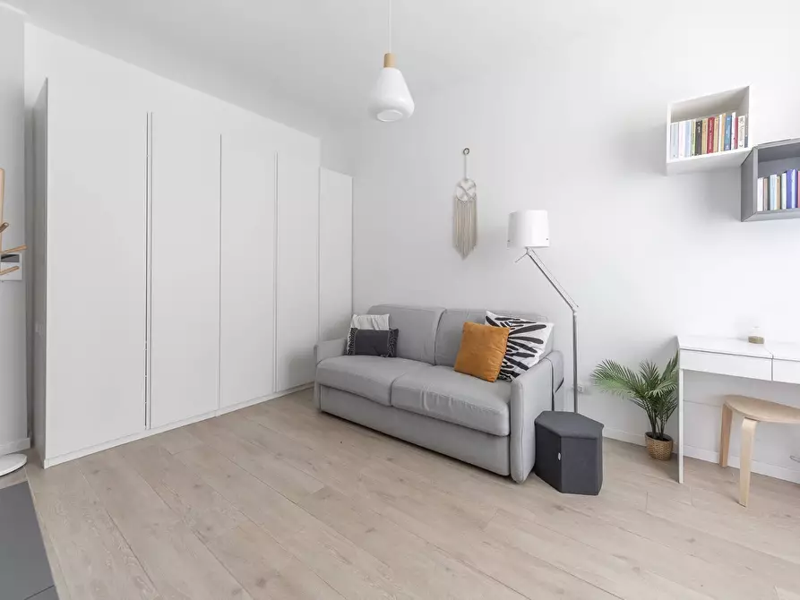 Immagine 3 di Appartamento in vendita  in via Broni a Milano