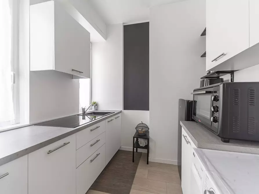 Immagine 8 di Appartamento in vendita  in via Broni a Milano