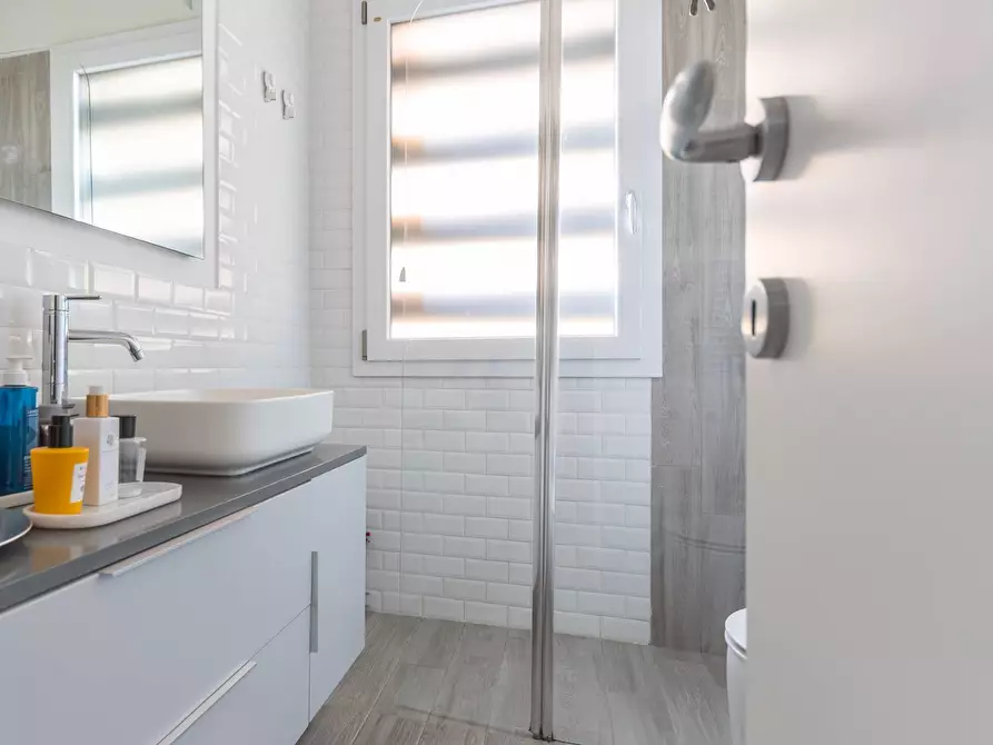 Immagine 18 di Appartamento in vendita  in via mezzanotte a Milano