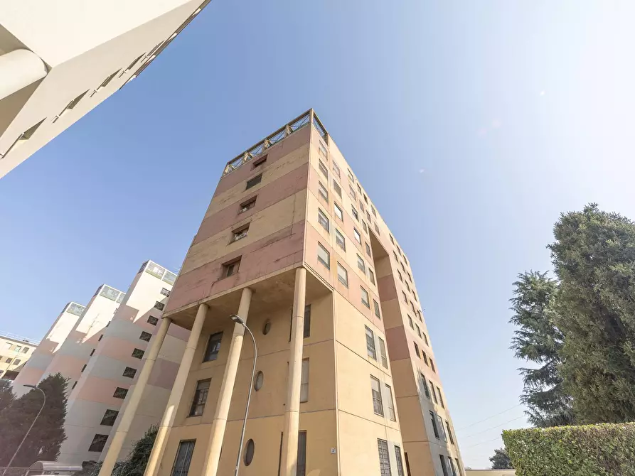 Immagine 29 di Appartamento in vendita  in via mezzanotte a Milano