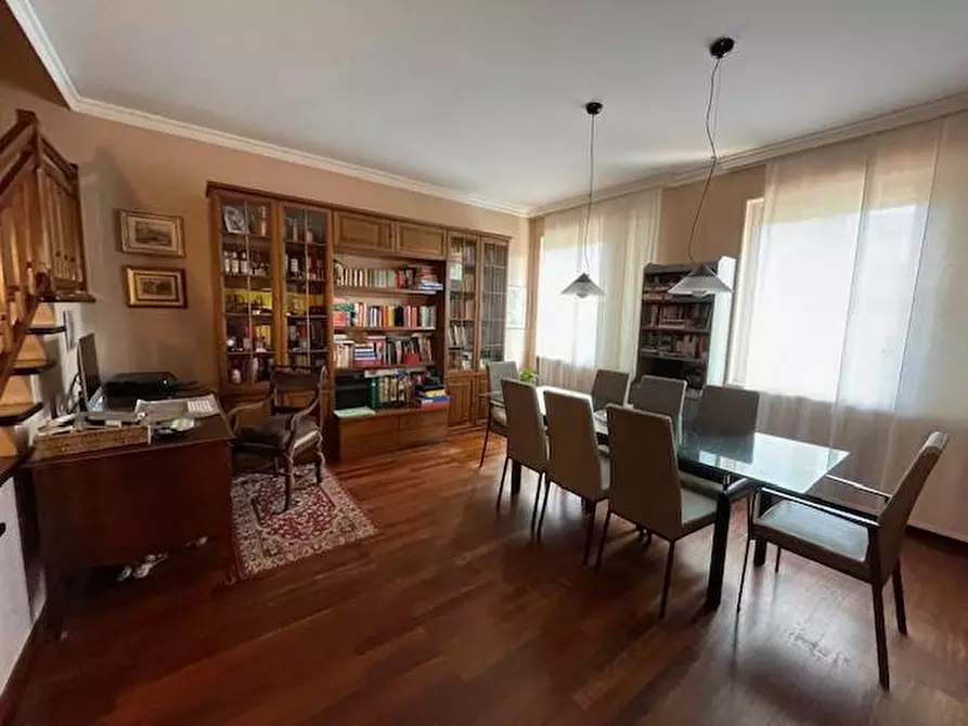 Immagine 1 di Villa in vendita  in Vicolo Leopardi a Piobesi Torinese