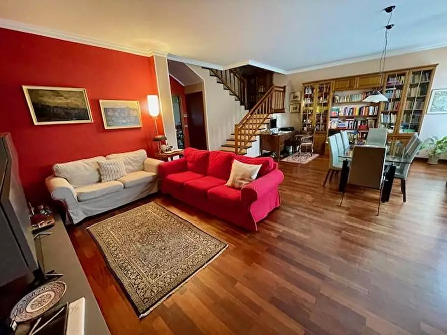 Immagine 2 di Villa in vendita  in Vicolo Leopardi a Piobesi Torinese