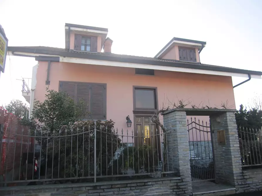 Immagine 5 di Casa bifamiliare in vendita  in Via Sotti a Vinovo