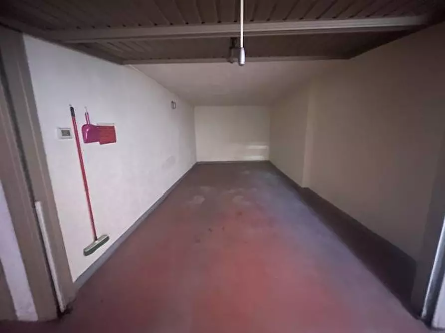 Immagine 2 di Box auto in affitto  in Via Cottolengo a Vinovo