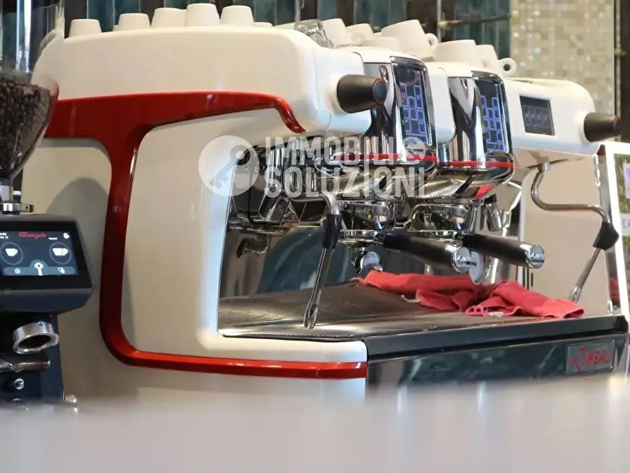 Immagine 20 di Negozio in vendita  in PIAZZA CADUTI DEL LAVORO a Verdello