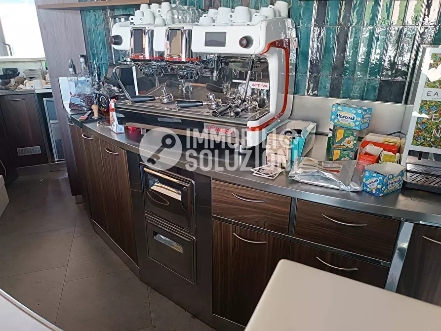 Immagine 13 di Negozio in vendita  in PIAZZA CADUTI DEL LAVORO a Verdello