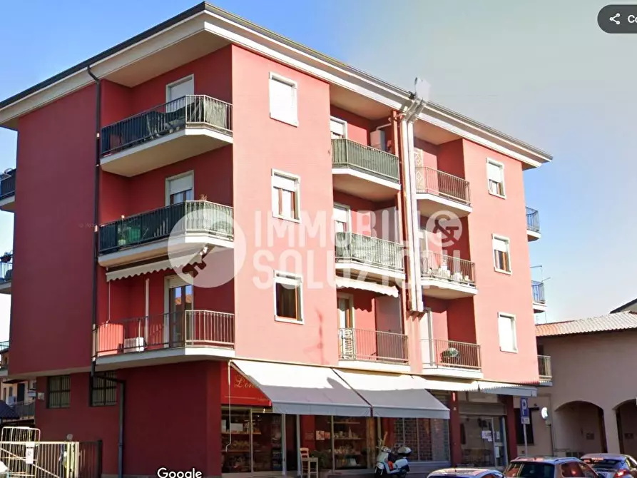 Immagine 11 di Appartamento in vendita  in VIA CAVALLERI a Levate