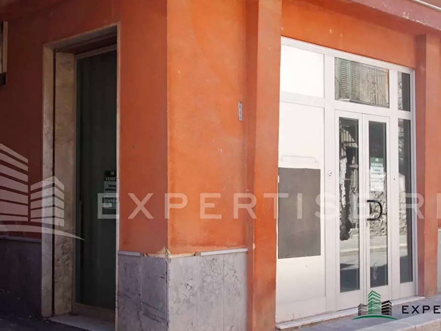 Immagine 3 di Locale commerciale in vendita  in Corso Umberto a Castrofilippo