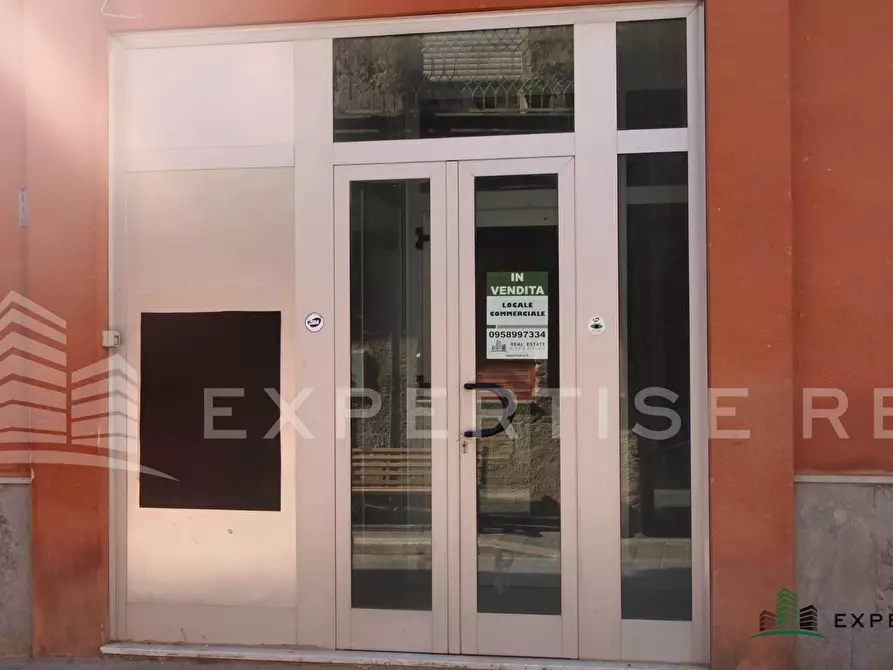 Immagine 7 di Locale commerciale in vendita  in Corso Umberto a Castrofilippo