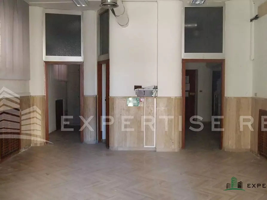 Immagine 8 di Locale commerciale in vendita  in Corso Umberto a Castrofilippo