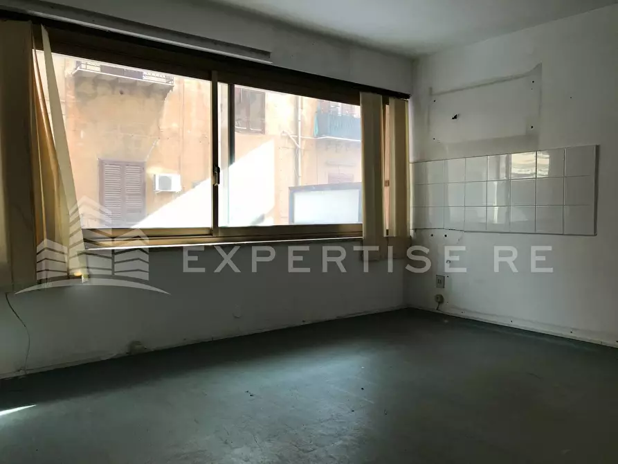Immagine 9 di Ufficio in affitto  in Via Smiriglio a Palermo