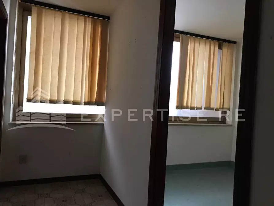 Immagine 11 di Ufficio in affitto  in Via Smiriglio a Palermo
