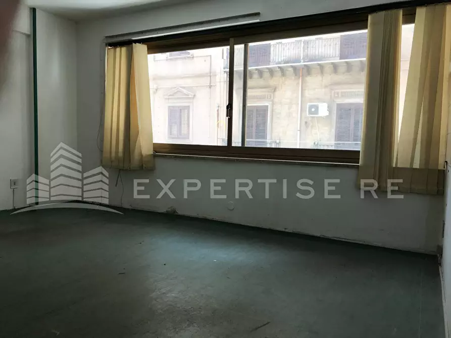Immagine 18 di Ufficio in affitto  in Via Smiriglio a Palermo