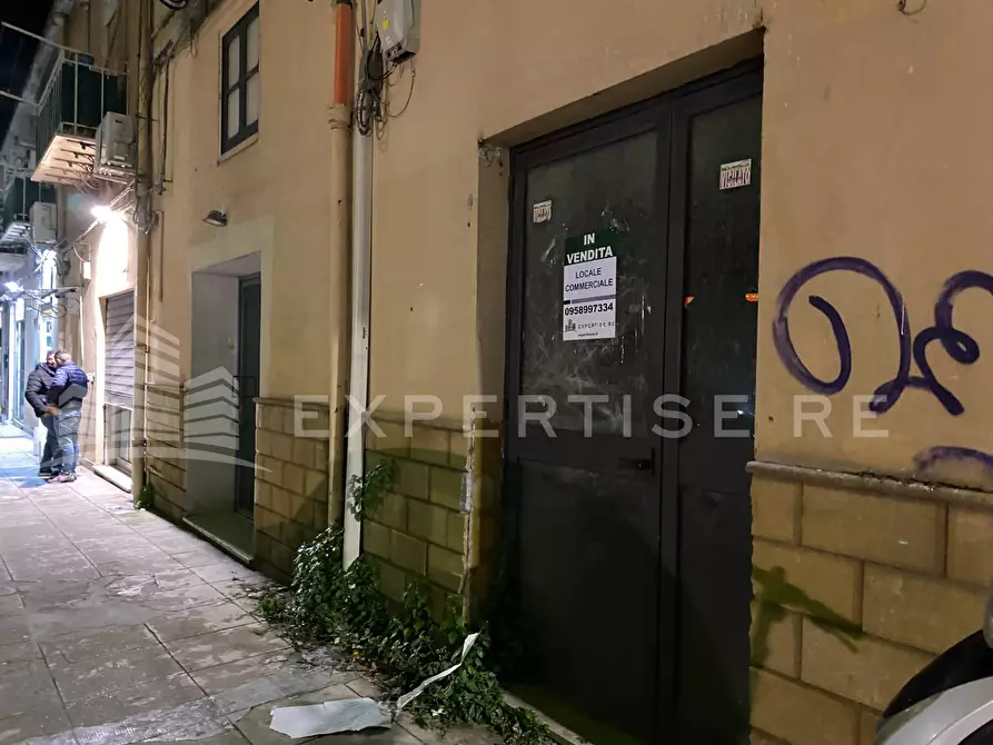 Immagine 4 di Locale commerciale in vendita  in Corso Calatafimi a Palermo