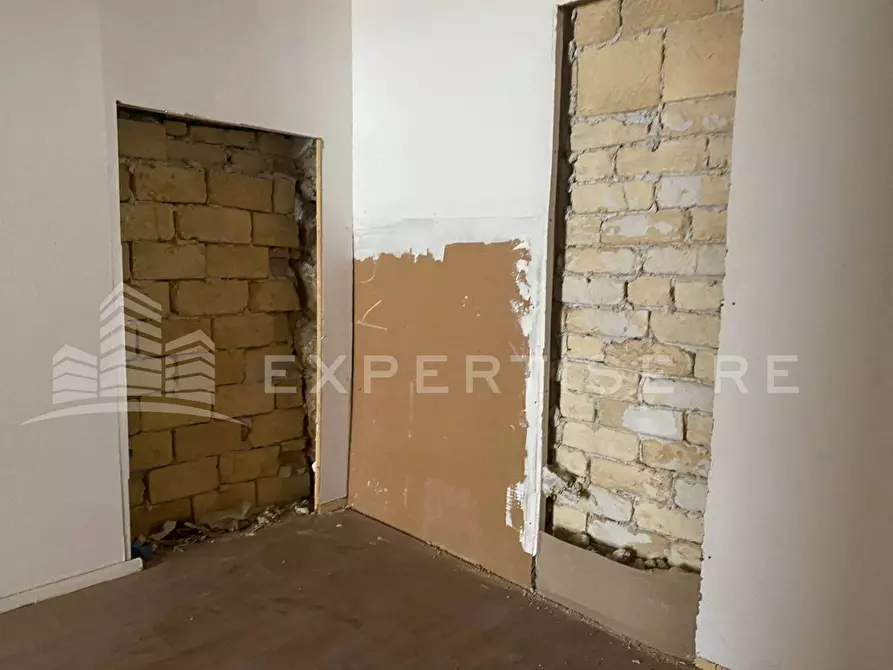 Immagine 9 di Locale commerciale in vendita  in Corso Calatafimi a Palermo