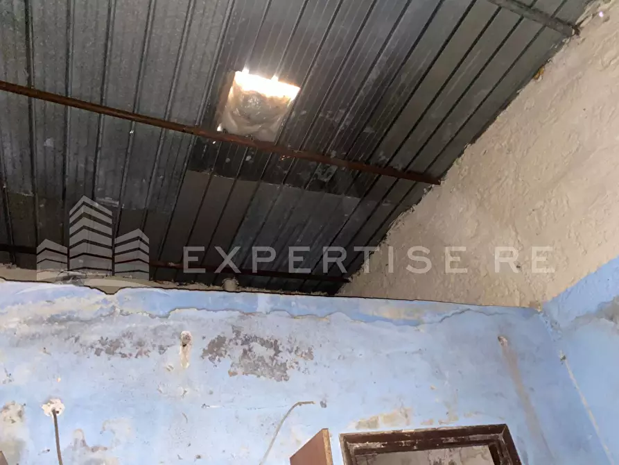 Immagine 12 di Locale commerciale in vendita  in Corso Calatafimi a Palermo