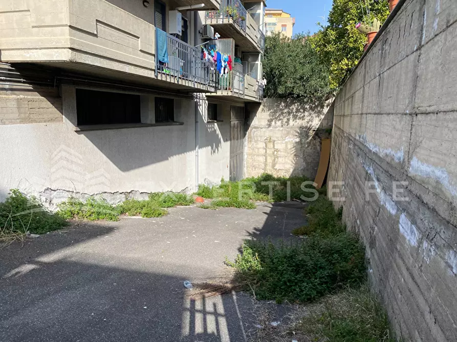 Immagine 4 di Magazzino in vendita  in Via Passo Gravina a Gravina Di Catania