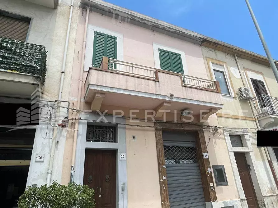 Immagine 1 di Appartamento in vendita  in Piazza Gugliemo Marconi a Barcellona Pozzo Di Gotto