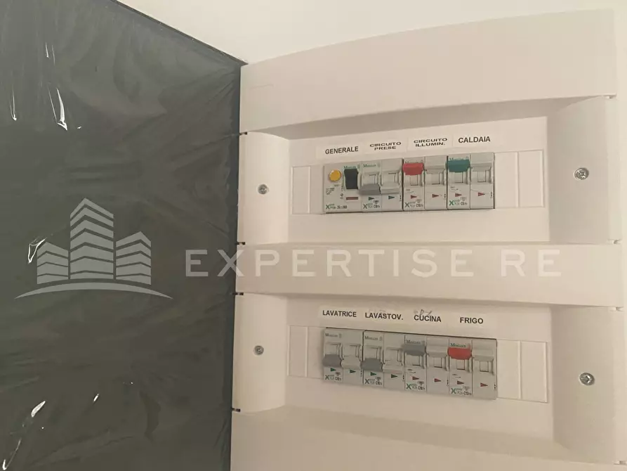 Immagine 21 di Ufficio in vendita  in via Licitra a Ragusa