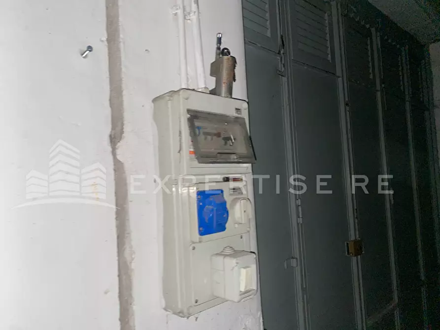 Immagine 22 di Magazzino in vendita  in Via Siena a Catania