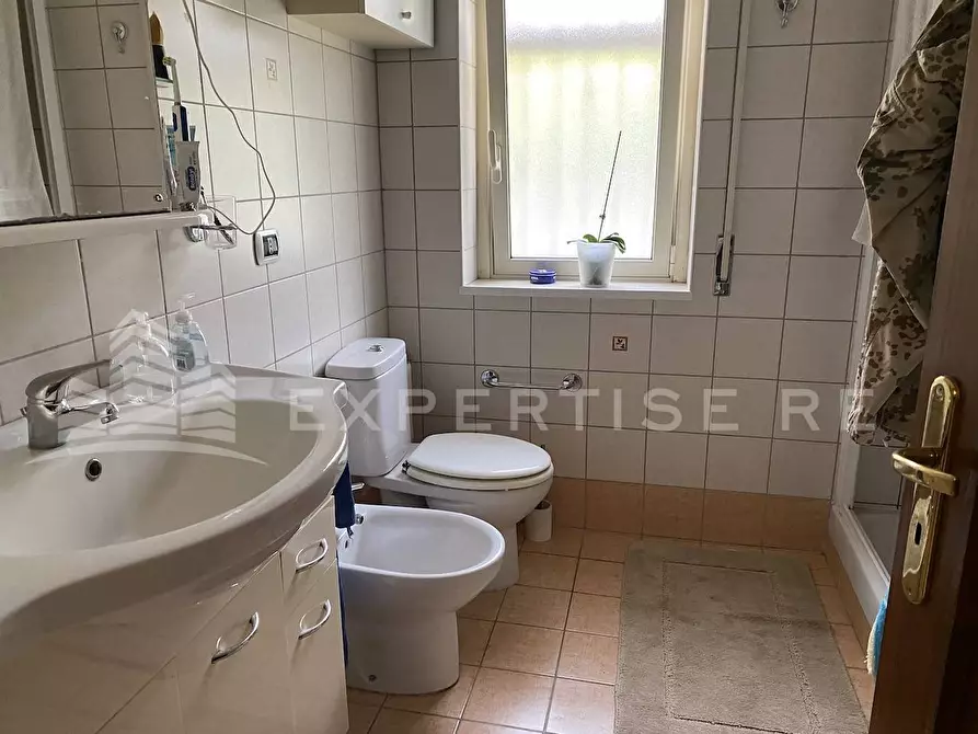 Immagine 24 di Villa in vendita  in Via Cellini Benvenuto a Trecastagni