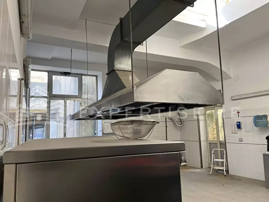 Immagine 13 di Capannone industriale in vendita  in Via delle mura a Messina