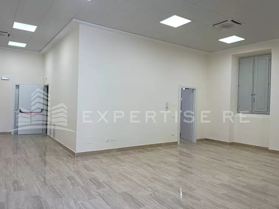 Immagine 9 di Capannone industriale in affitto  in Via Andrea Bafile a L'aquila