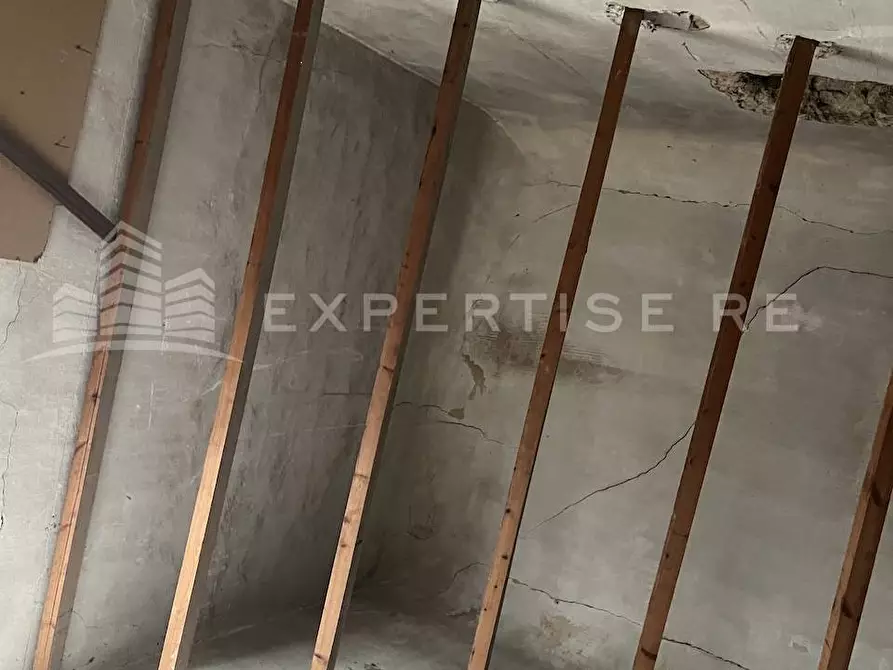 Immagine 27 di Appartamento in vendita  in PIazza IV Novembre a Canicattì